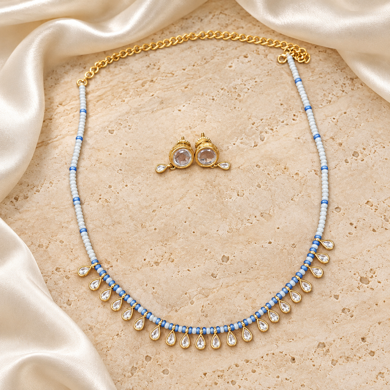 Neel Teardrop Necklace & Earrings Set — Product photo