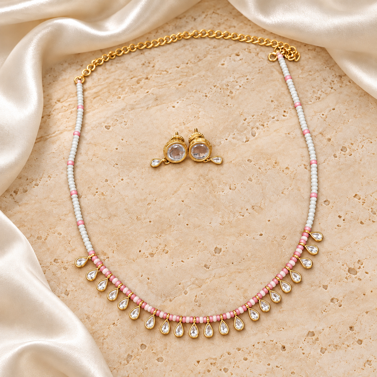 Gulabi Teardrop Necklace & Earrings Set — Product photo